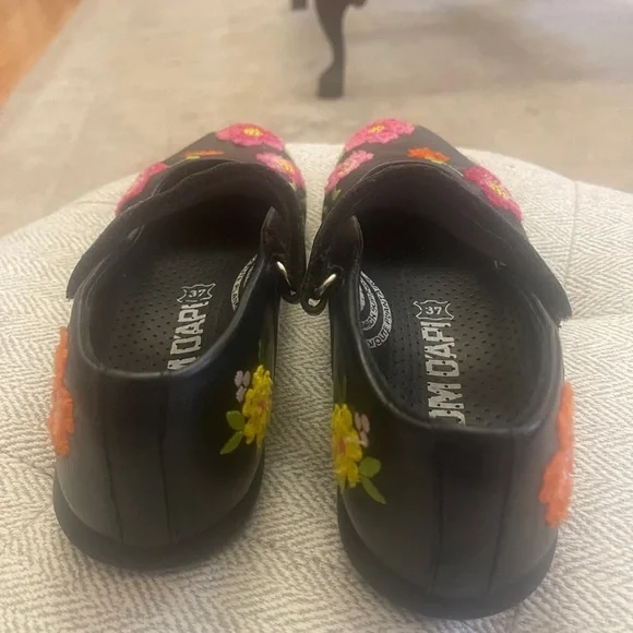 Pom d'Api EUC Embroidered Black Leather Mary Jane Strap - Picture 8 of 12